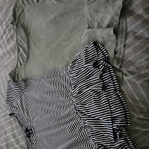 Gap Bundle of 2 Peplum Short Sleeved tops in XS